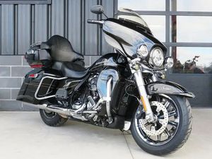 2017 HARLEY-DAVIDSON FLHTK - ULTRA LIMITED