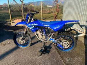 YAMAHA YZ 125 TARGATA DEL 2025