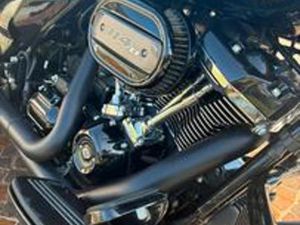 HARLEY DAVIDSON STREET GLIDE SPECIAL