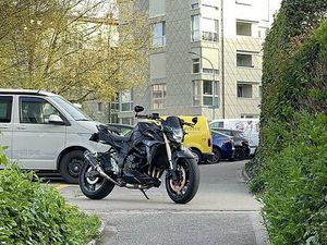 SUZUKI GSR 750 2012 (35KW) PREIS VB CANTON ZURICH -