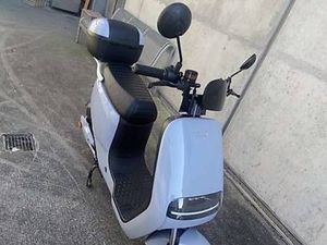 E-ROLLER ZILLA LOKI 40KMH 1350KM CANTON BASEL-LANDSCHAFT -