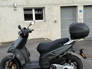 ROLLER - PIAGGIO TYPHOON 125 CCM CANTON GRISONS -