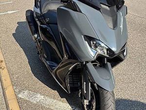 TMAX 560 CANTON TESSIN -