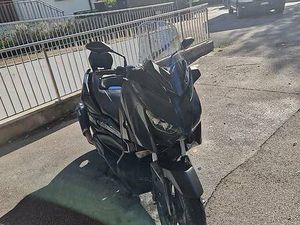 YAMAHA XMAX 300 IRON MAX