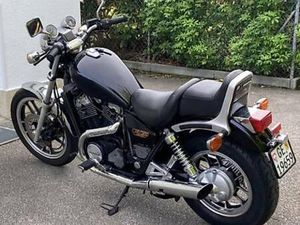 MOTO HONDA VT 750