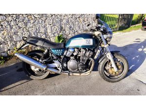 STUPENCAFÈ RACER SUZUKI GSX INAZUMA 750 CAFÈ RACER