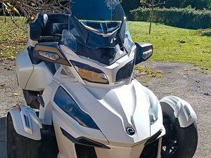 CAN AM SPYDER RT LIMITED