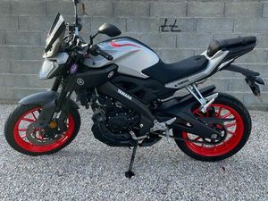YAMAHA MT 125 MOTO