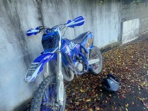 125 YZ
