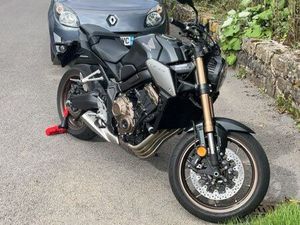 CB650R 2022 A2
