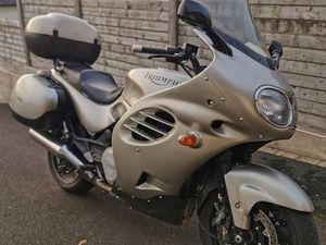 TRIUMPH TROPHY 900
