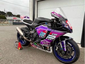 R1 60 EME ANNIVERSAIRE MOTEUR NEUF PISTE