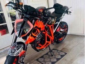 KTM 1290 SUPER DUKE R SDR
