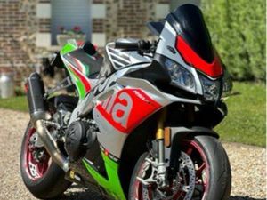 APRILIA RSV4 RF FACTORY