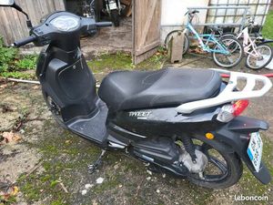 SCOOTER PEUGEOT TWEET 50 CM3