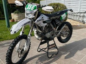 250 YZ-E HOMOLOGUÉS