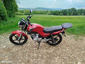 YAMAHA YBR 125