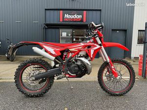 [PRO] BETA XTRAINER 300 2024