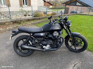 MOTO GUZZI V7 850