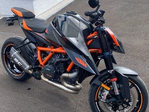 KTM 1290 SUPERDUKE R V3