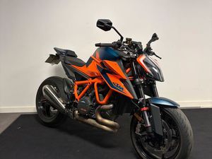 KTM SUPERDUKE 1290 R