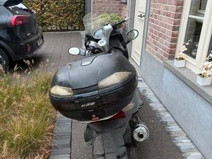 ② MOTO KYMCO 125 CC