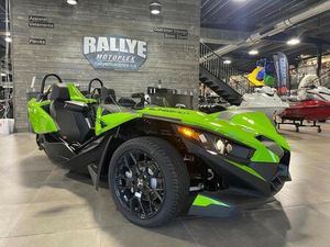 POLARIS SLINGSHOT SL LIQUID LIME 2025