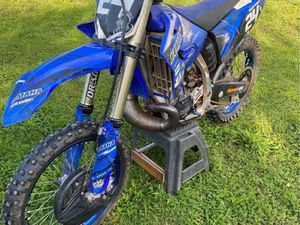 MOTOCROSS 250YZ