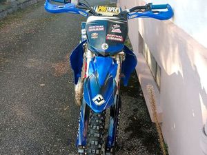 YZ125