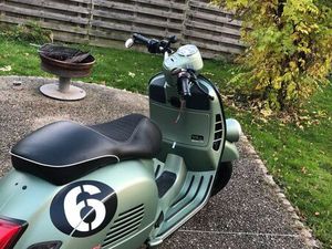 VESPA 300 SEI GIORNI VERT