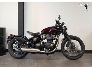TRIUMPH BONNEVILLE BOBBER