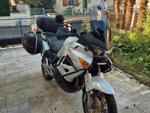 1000 VARADERO 2004 INJECTION