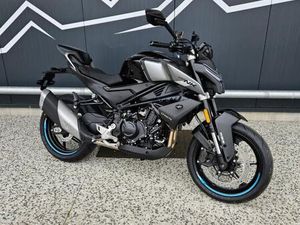 CF MOTO 450NK DISPO NOIR OU BLANC