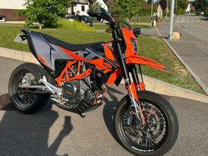 KTM 690 SMC R