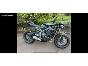 TRIUMPH STREET TRIPLE R 765