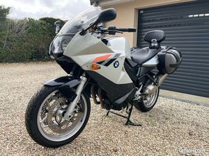 BMW F800ST