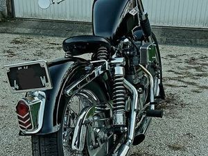 HARLEY DAVIDSON XLCH 900