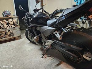 ÉCHANGE Z 750 ET QUAD 300 MAXXER