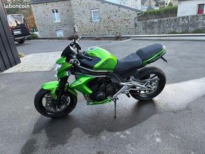 KAWASAKI ER 6