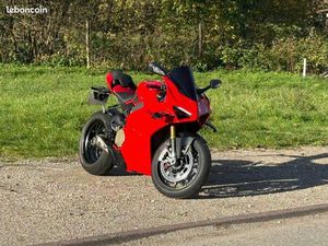 DUCATI PANIGALE V4 S / V4S