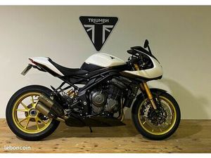 TRIUMPH SPEED TRIPLE 1200 RR