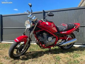 YAMAHA XJ6