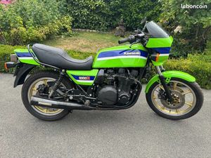 KAWASAKI 1000 R