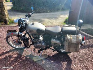 SUPERBE ROYAL ENFIELD BULLET 500