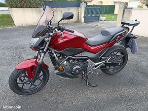 A VENDRE MOTO HONDA NC750 S