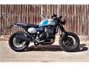 TRIUMPH LEGEND - 1999