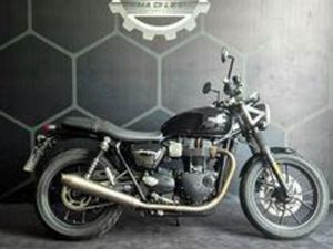 TRIUMPH STREET TWIN