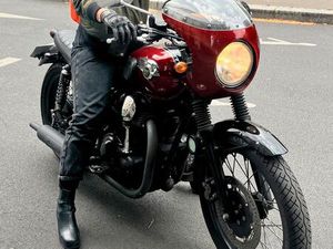 KAWASAKI W800 – 2014 – 39 000 KM – BRIDÉE A2 – 5 000