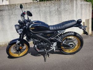 YAMAHA XSR 125 LEGACY – 2023 – 3800 KM – PARFAIT ÉTAT