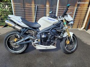 VEND MOTO TRIUMP STREET TRIPLE